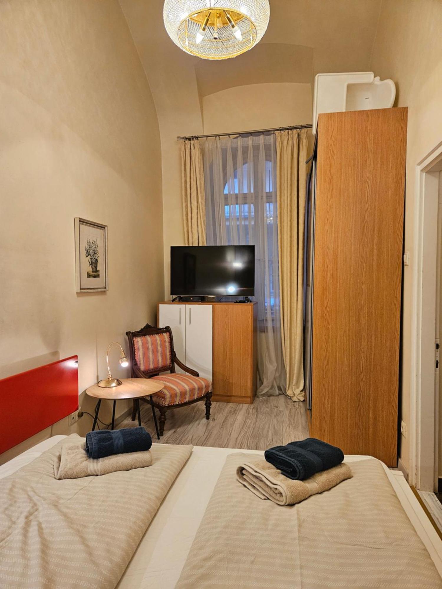 Walkway Apartment Deluxe Budapest Exterior foto