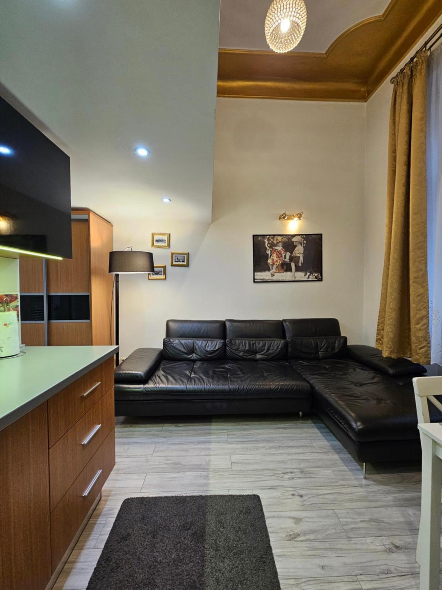 Walkway Apartment Deluxe Budapest Exterior foto